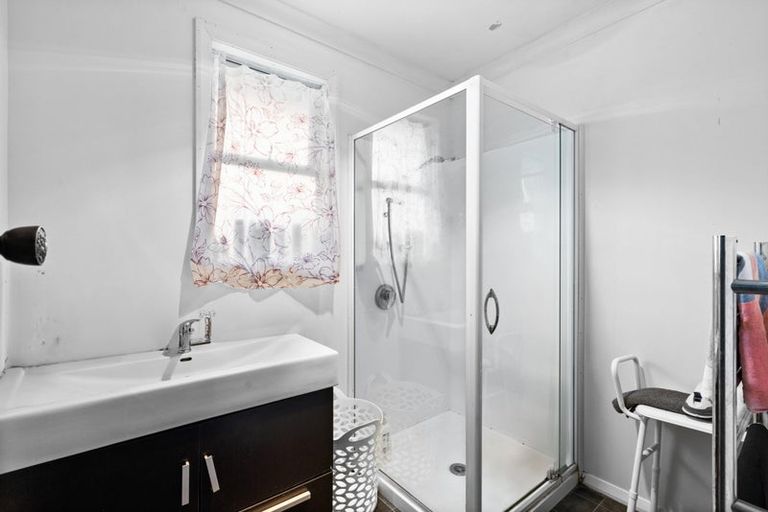 Photo of property in 25 Curling Crescent, Onekawa, Napier, 4110