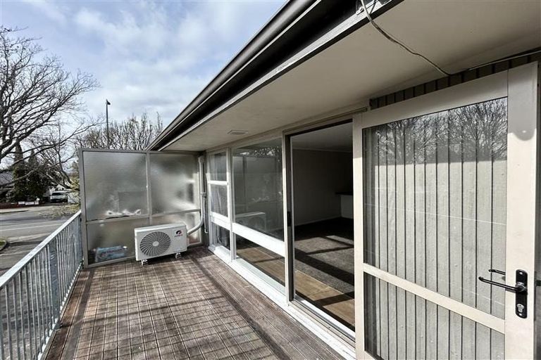Photo of property in 2/88 Victoria Avenue, Palmerston North, 4410