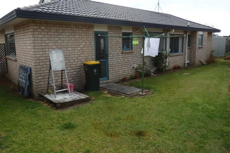 Photo of property in 28 Abiru Crescent, Favona, Auckland, 2024