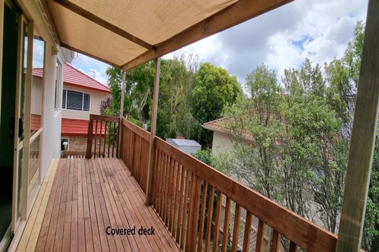 Photo of property in 78a Sunset Road, Unsworth Heights, Auckland, 0632