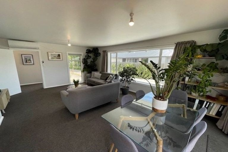 Photo of property in 6 Sevenoaks Drive, Bryndwr, Christchurch, 8053