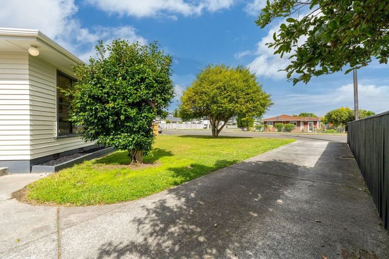 Photo of property in 158 Winchester Street, Levin, 5510