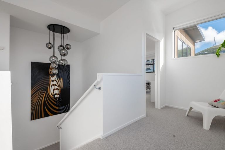 Photo of property in 140 Amesbury Drive, Churton Park, Wellington, 6037