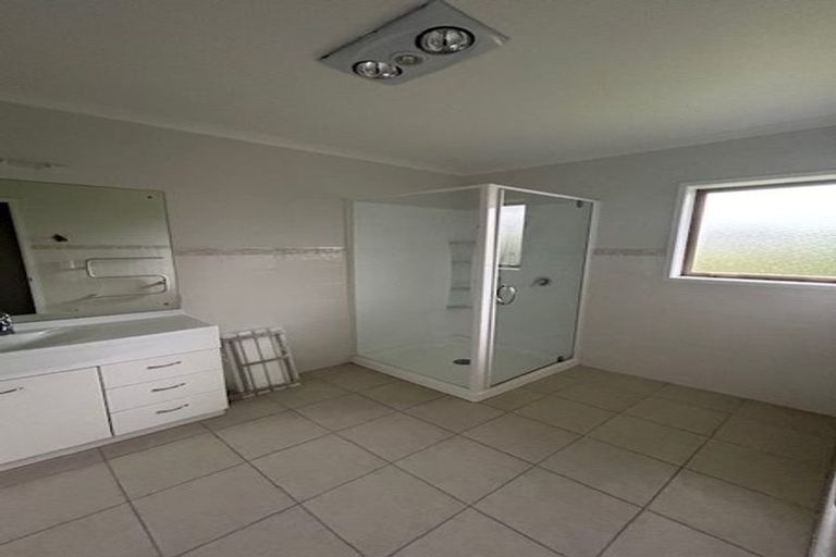 Photo of property in 26 Moenui Avenue, Orewa, 0931