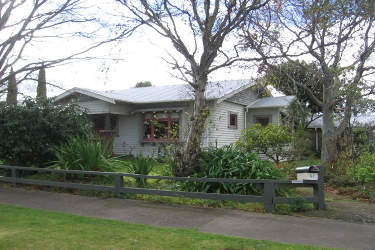 Photo of property in 41 Roy Street, Palmerston North, 4410