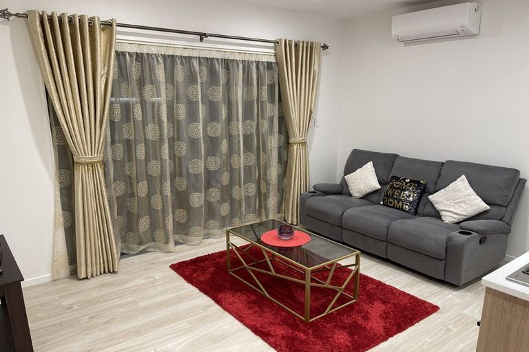 Photo of property in 7 Hea Road, Hobsonville, Auckland, 0616