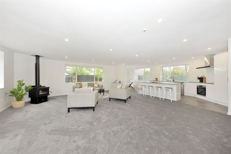 Photo of property in 21 Glastonbury Drive, Burwood, Christchurch, 8083