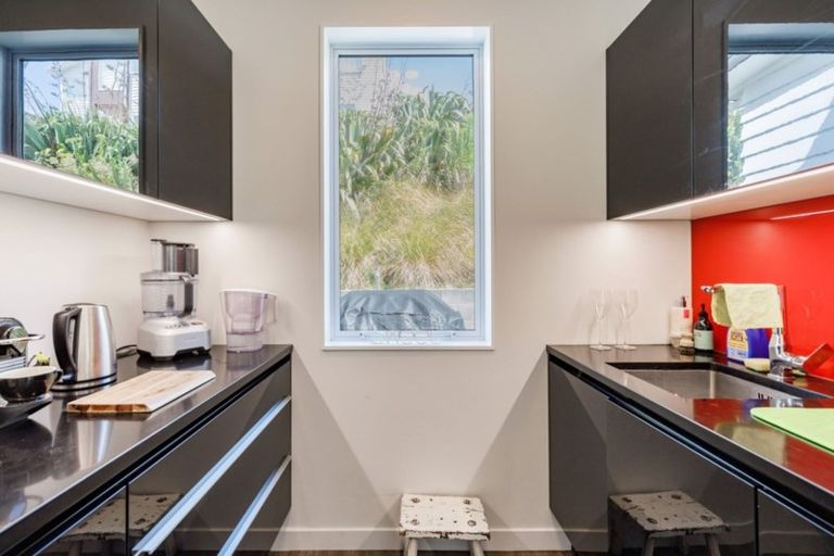 Photo of property in 41 Remuremu Street, Long Bay, Auckland, 0630