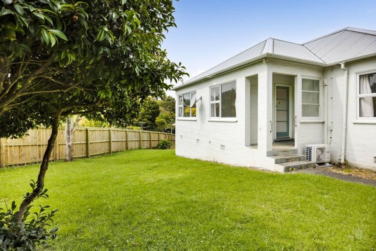 Photo of property in 6 Mill Road, New Plymouth, 4310