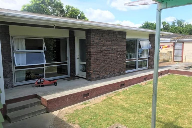 Photo of property in 21 Wincanton Place, Awapuni, Palmerston North, 4412