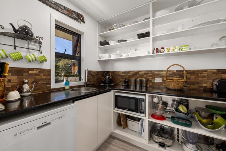 Photo of property in 65 Jamesons Esplanade, Haruru, 0204