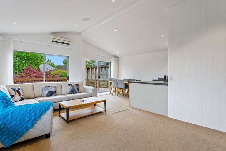 Photo of property in 54a Pemberton Avenue, Bayview, Auckland, 0629