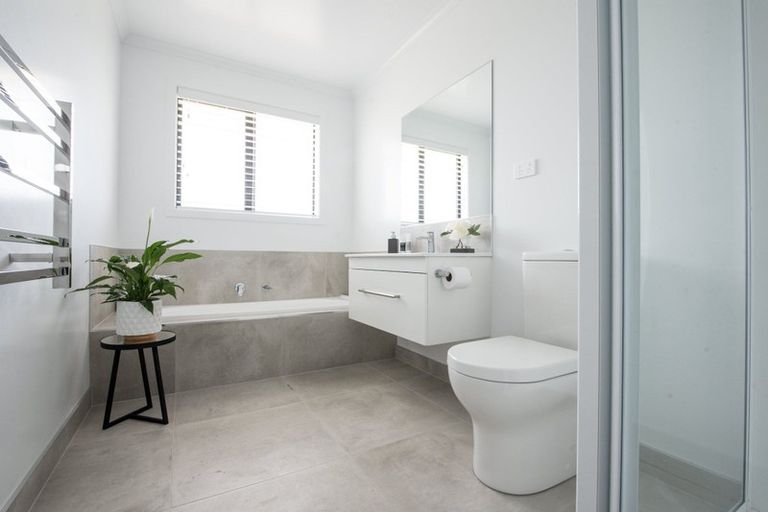 Photo of property in 10 Waimanu Place, Ruakaka, 0116