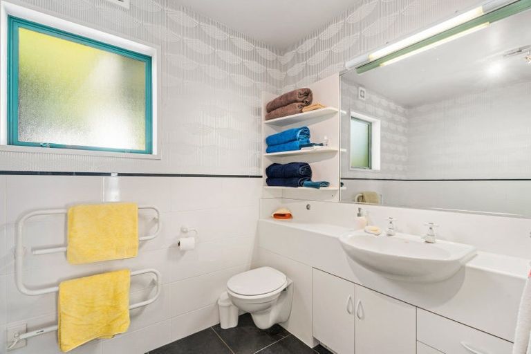 Photo of property in 415 Peninsula Road, Kelvin Heights, Queenstown, 9300