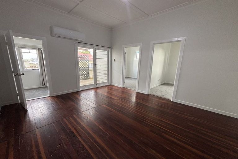 Photo of property in 18 Station Road, Pukekohe, 2120