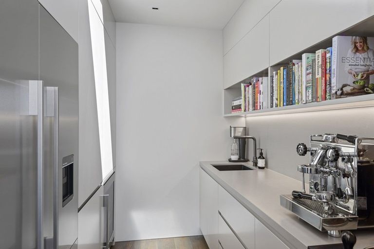 Photo of property in 103 Richmond Hill Road, Richmond Hill, Christchurch, 8081