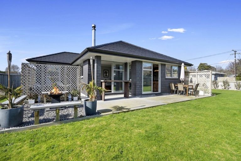 Photo of property in 9 Smith Street, Lepperton, New Plymouth, 4373