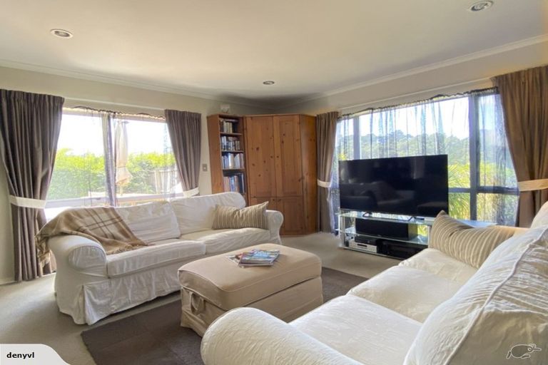 Photo of property in 30 Bradnor Meadows Drive, Swanson, Auckland, 0612