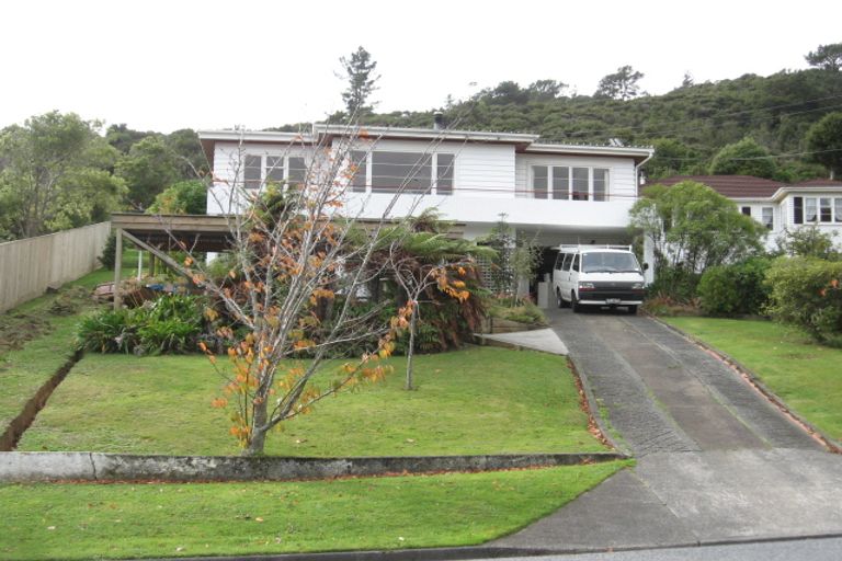 Photo of property in 83 Horoeka Street, Stokes Valley, Lower Hutt, 5019