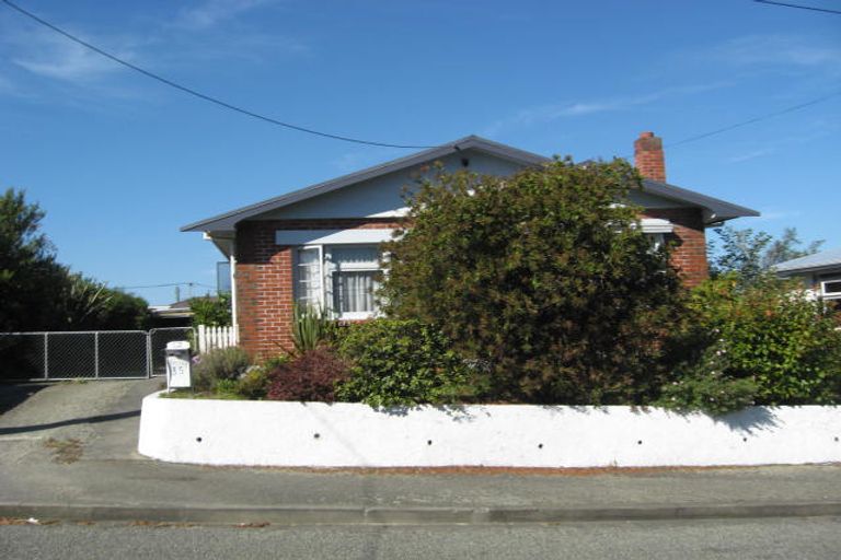 Photo of property in 35 Oxford Street, West End, Timaru, 7910