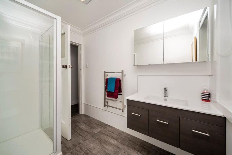 Photo of property in 18 Albion Street, Hawera, 4610