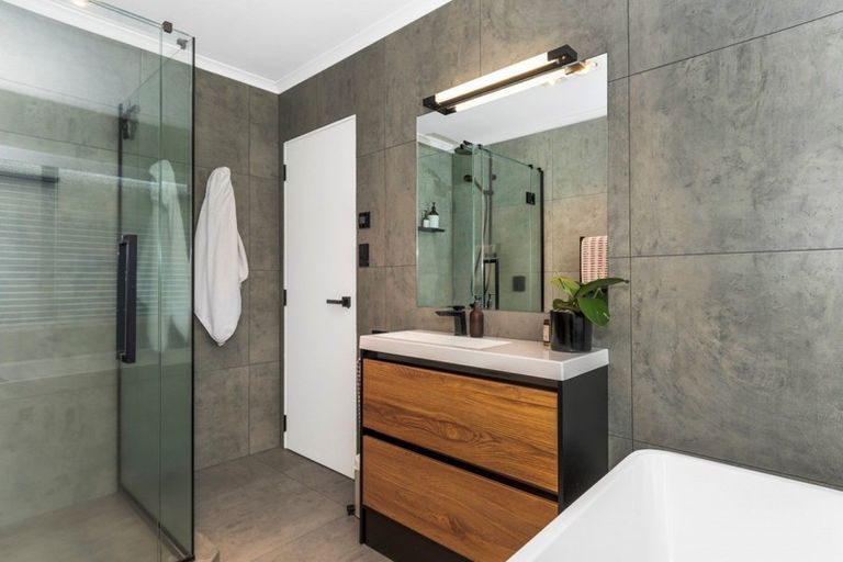 Photo of property in 46 Katerini Grove, Papamoa Beach, Papamoa, 3118