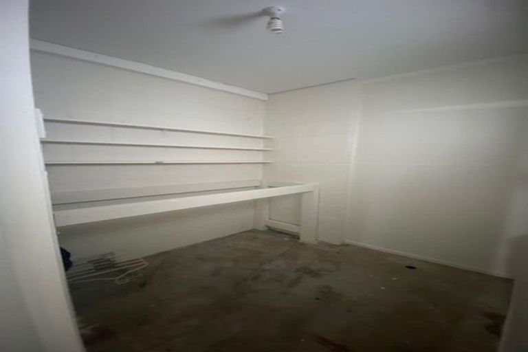 Photo of property in 2/2 Casuarina Road, Half Moon Bay, Auckland, 2012