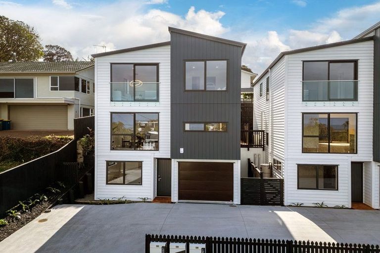 Photo of property in 12a Rewi Street, Torbay, Auckland, 0630