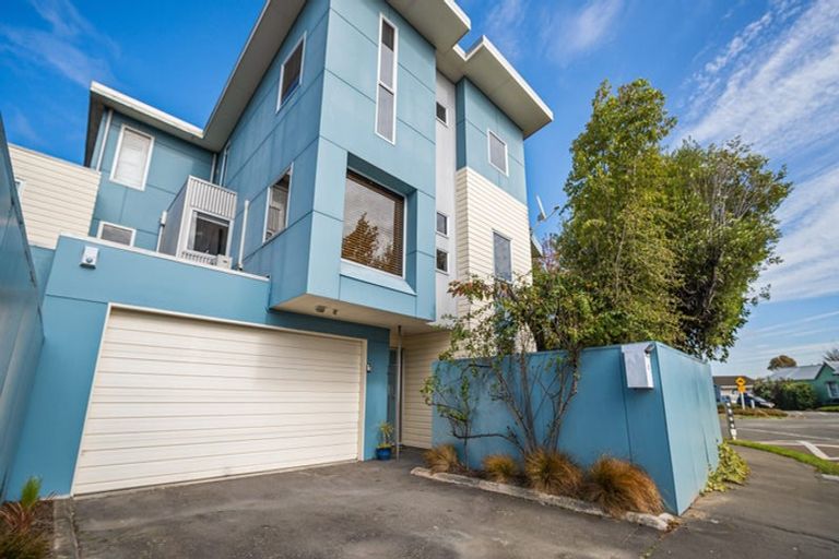 Photo of property in 1/2 Boon Street, Sydenham, Christchurch, 8023