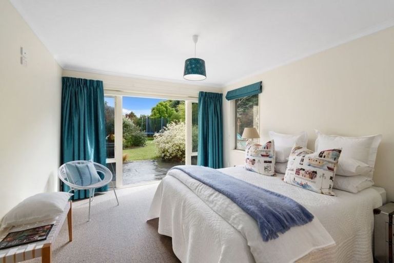 Photo of property in 21 Teviotview Place, Amberley, 7410