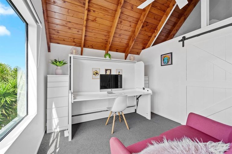 Photo of property in 27b Polkinghorne Drive, Manly, Whangaparaoa, 0930