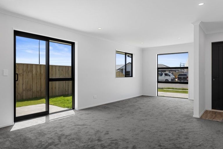 Photo of property in 23 Chambers Avenue, Woodend, 7610