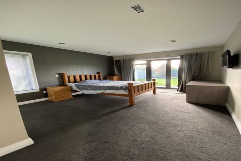 Photo of property in 127 Trigg Road, Kumeu, 0891