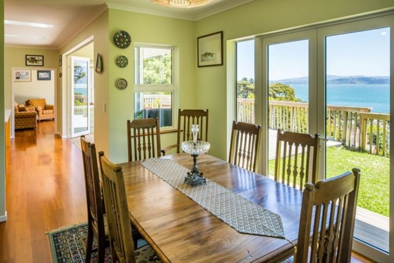 Photo of property in 33 Kotari Road, Days Bay, Lower Hutt, 5013