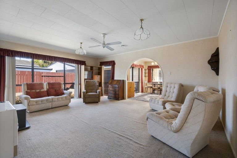 Photo of property in 12 Cargill Grove, Kelvin Grove, Palmerston North, 4414