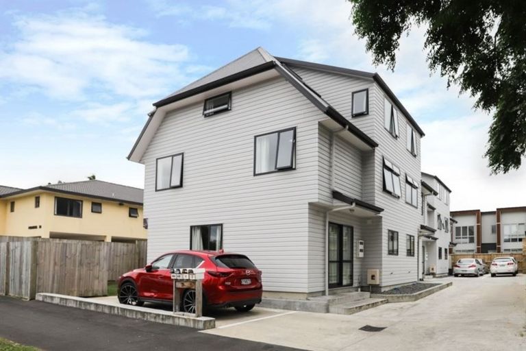 Photo of property in 2/24 Hogan Street, Hamilton East, Hamilton, 3216