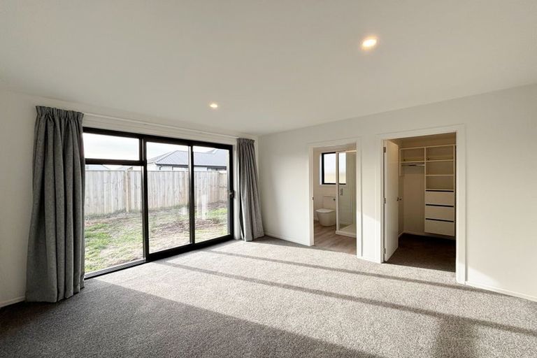 Photo of property in 5 Peak Lane, Halswell, 8025