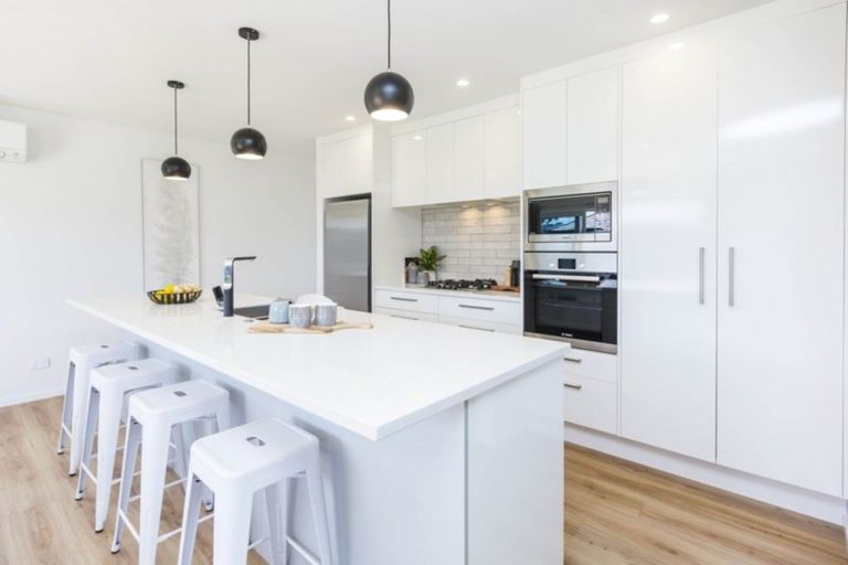 Photo of property in 4 Te Punga Road, Wallaceville, Upper Hutt, 5018