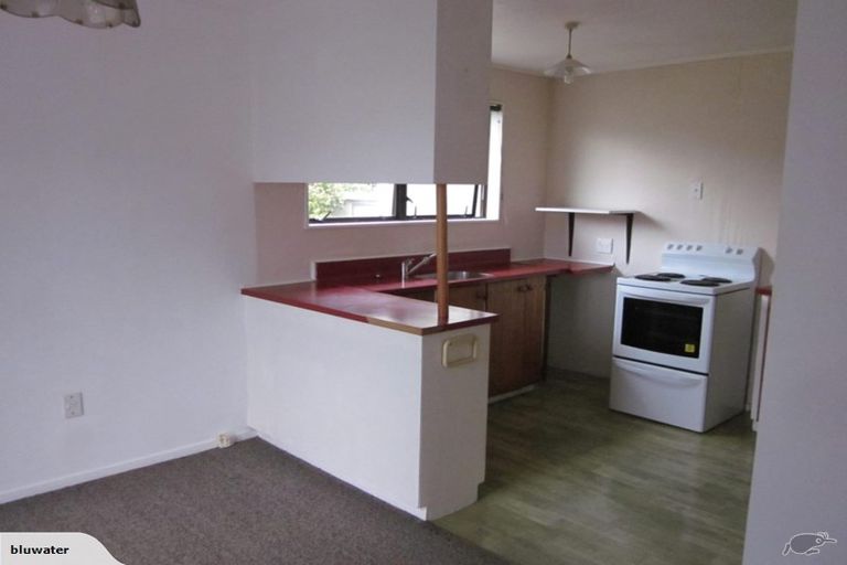 Photo of property in 4 Sasanqua Way, Crofton Downs, Wellington, 6035