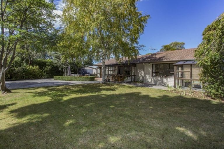 Photo of property in 3 Woodfield Place, Woodend, 7610