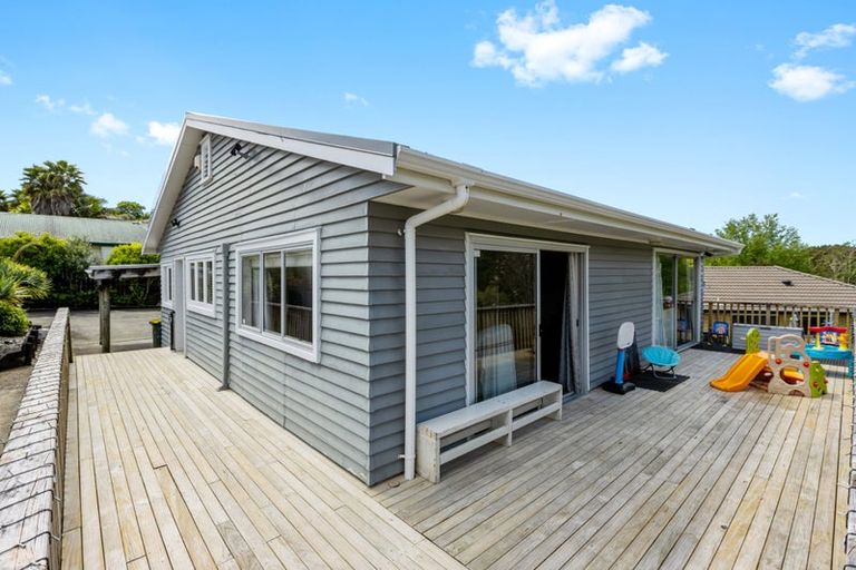 Photo of property in 151 Brian Crescent, Stanmore Bay, Whangaparaoa, 0932