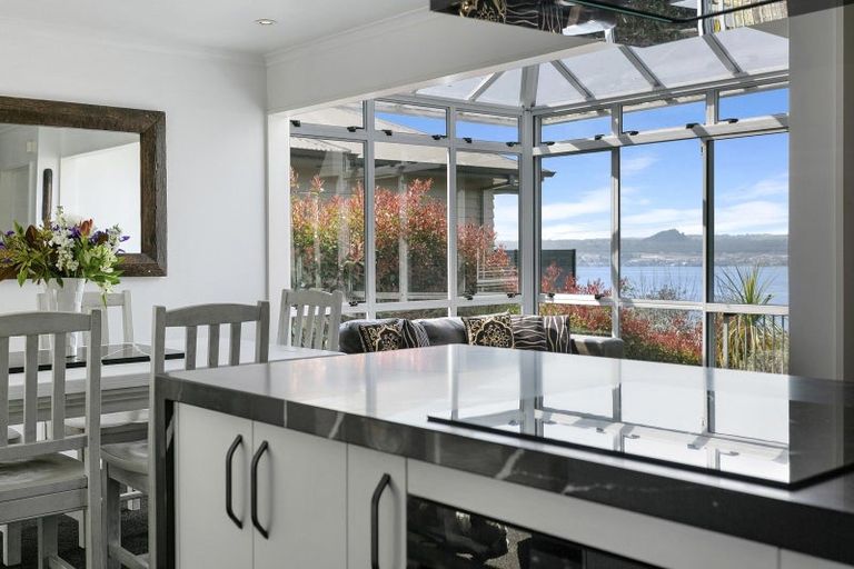 Photo of property in 86 Wakeman Road, Acacia Bay, Taupo, 3330