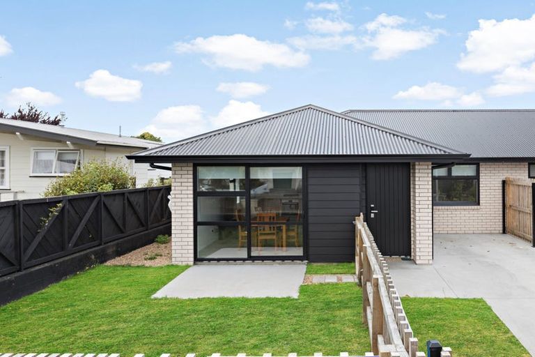 Photo of property in 2/2 Grange Avenue, Nawton, Hamilton, 3200