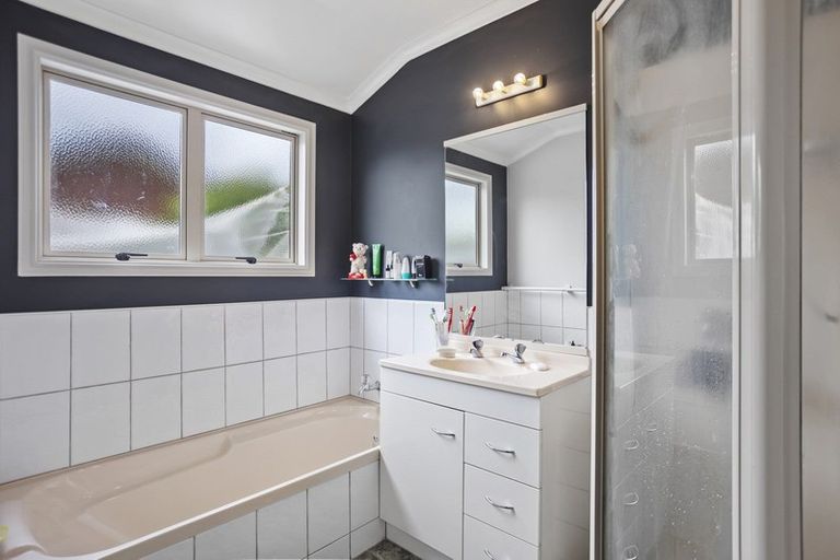 Photo of property in 1 Twickenham Close, Katikati, 3129