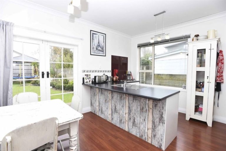 Photo of property in 27 Banks Street, Richmond, Invercargill, 9810