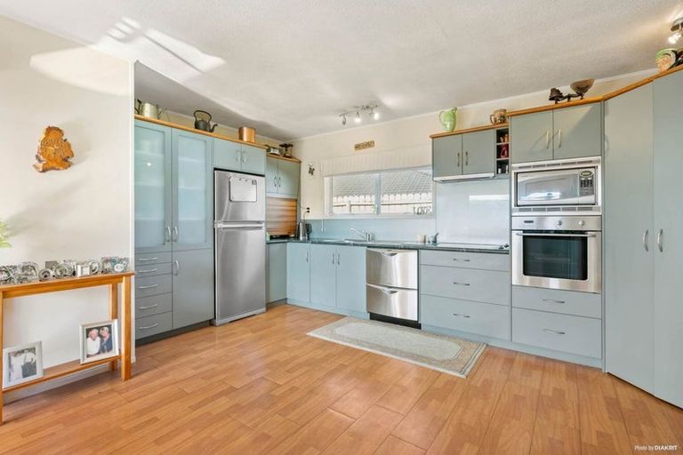 Photo of property in 495 Great South Road, Opaheke, Papakura, 2113