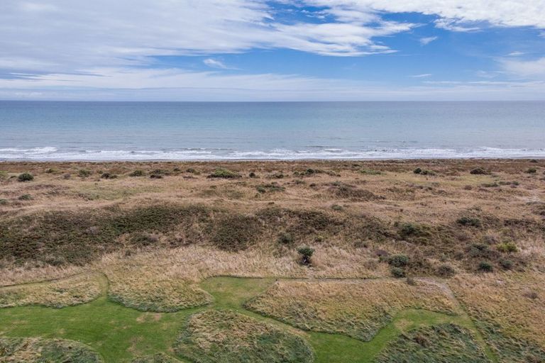Photo of property in 8 Mahurenga Lane, Te Horo, Otaki, 5581
