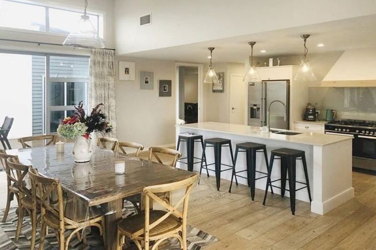 Photo of property in 9 Taranui Way, Paraparaumu Beach, Paraparaumu, 5032