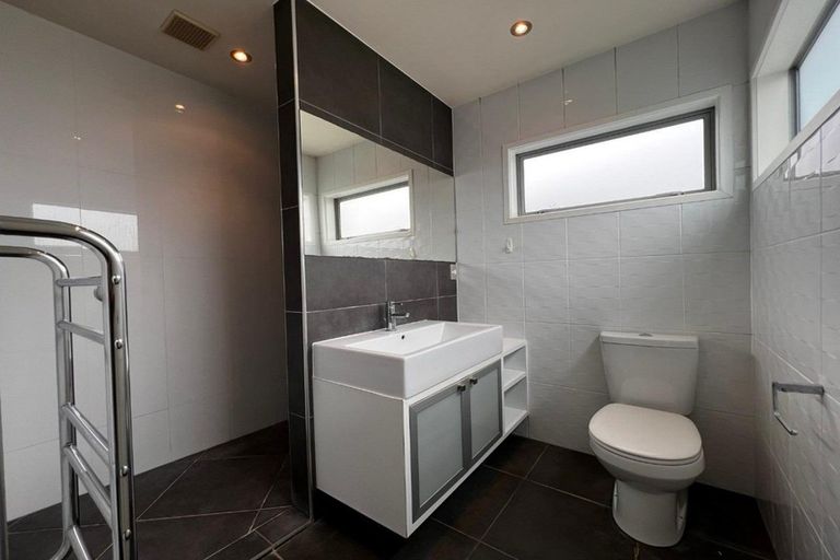 Photo of property in 1 Powercourt Drive, Flat Bush, Auckland, 2019