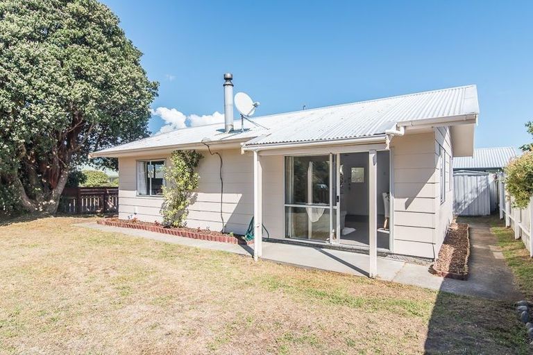 Photo of property in 95a Arawhata Road, Paraparaumu, 5032